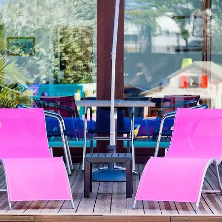 Les Nids Hotel 2*