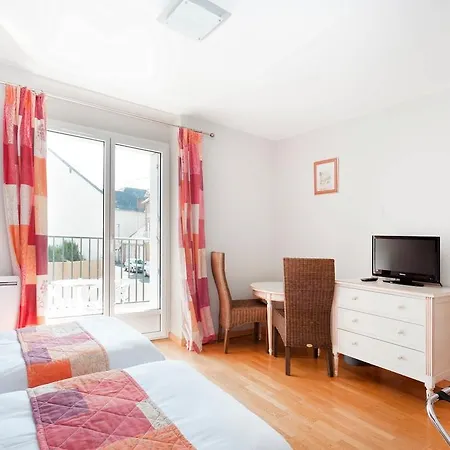 Les Nids Hotel 2*